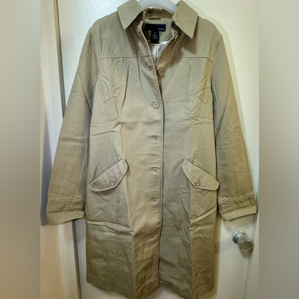 Henne Tan Trench Coat with Structured Design